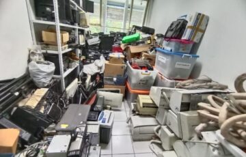 Menerima Barang Bekas Resto, Caffe, Hotel, Sekolah, Mall, Rumah Sakit Dan Perumahan, Restaurant, Gudang, Pabrik, Yayasan, Warnet Di Wilayah Jabodetabek dan Sekitarnya.